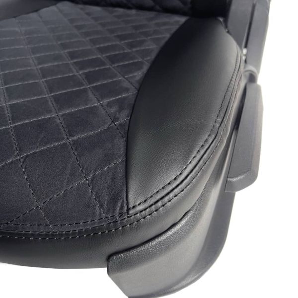 Чехлы Алькантара на Nissan Juke Чехлы Алькантара на Nissan Juke