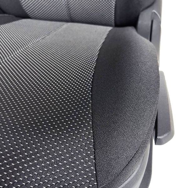 Чехлы из Жаккарда на Nissan Juke 2010-2019 г.в. Чехлы из Жаккарда на Nissan Juke 2010-2019 г.в.